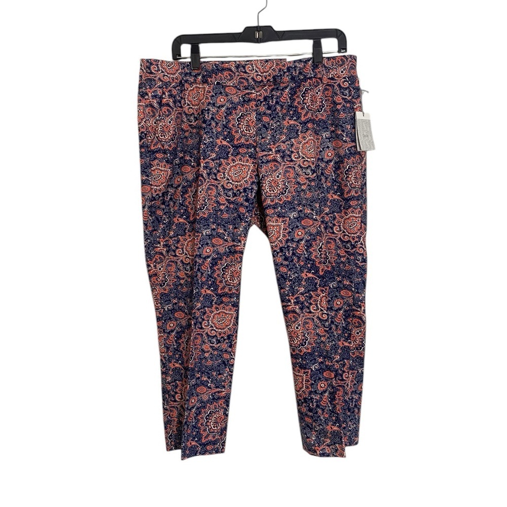 NWT Paisley Print Relaxed Fit Capris - Picture 2 of 11